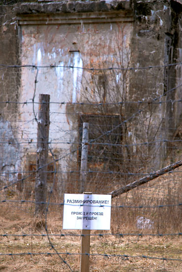 Mine clearing - Fort Krasnaya Gorka