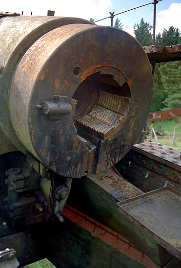 Казенная часть 305-мм орудия - Форт Красная Горка