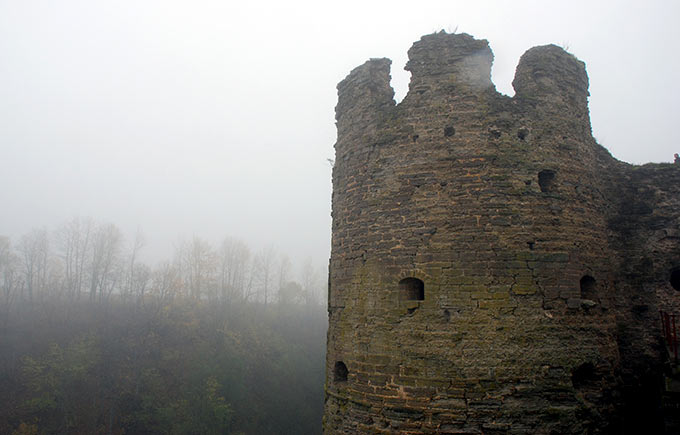 Koporye fortress sight