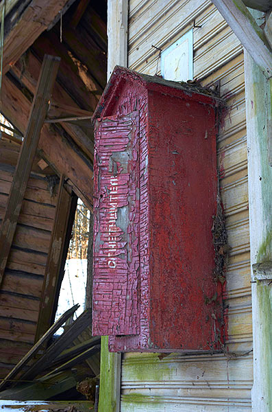 #43 - Fire extinguisher