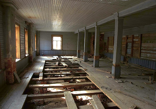 #34 - Warehouse interiors