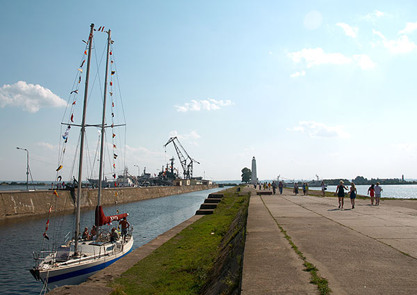 Channel of Peter the Great - Kronstadt
