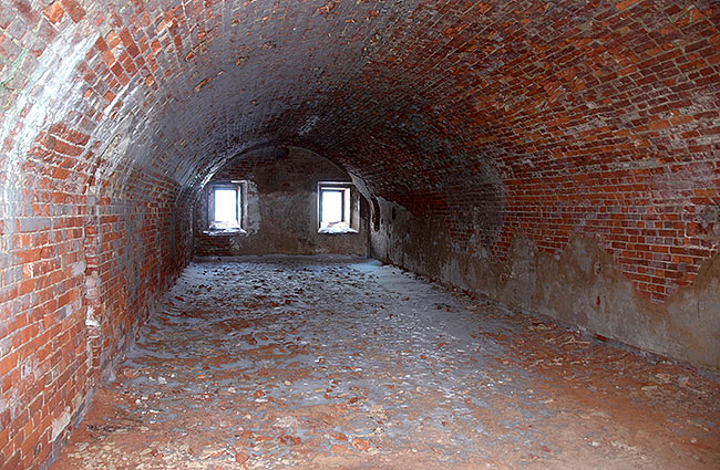 Cellar - Kronstadt