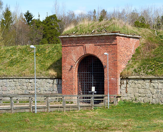 #17 - Western gate of the fortress
