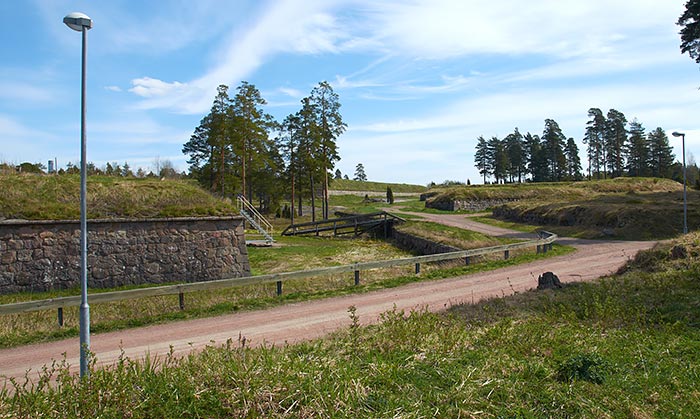 #12 - Southern front of the fortress