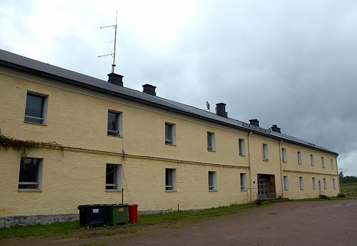 #7 - Barracks