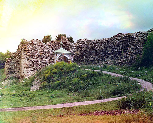 С.М.Прокудин-Горский, Старая Ладога - Вид на руины воротной башни