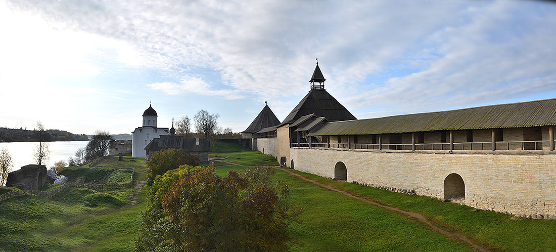 The inner courtyard of the fortress - Staraya Ladoga