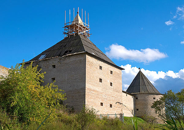 Staraya Ladoga fortress 2007 sight - Staraya Ladoga