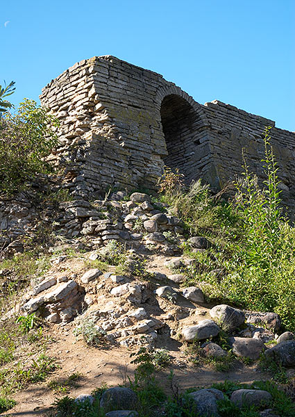 Tainichnaya (Secret) tower - Staraya Ladoga