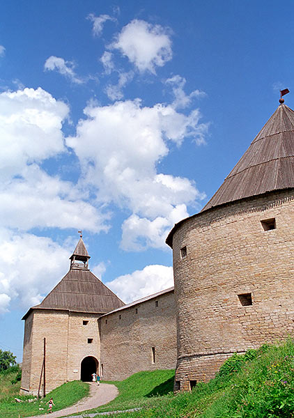 Vorotnaja and Klementodskaja towers - Staraya Ladoga