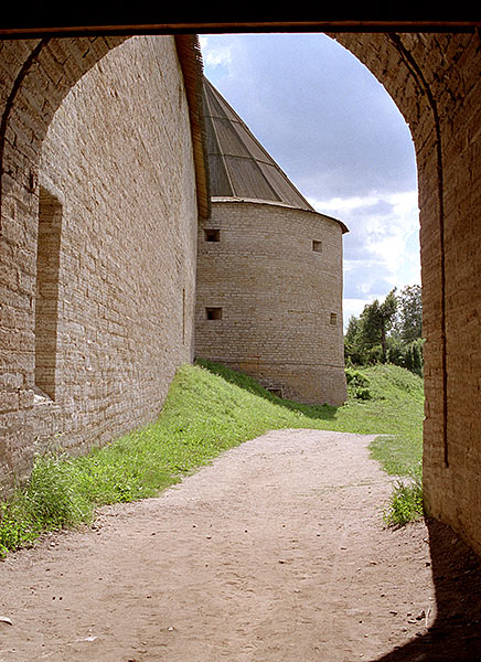 Vorotnaja (Gates) tower - Staraya Ladoga