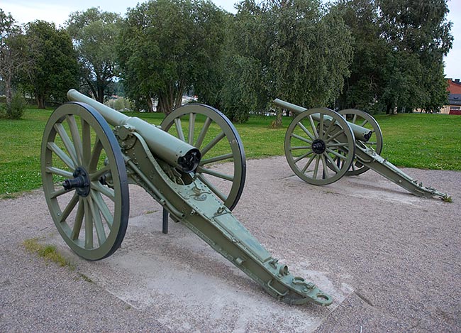 #24 - French guns 90 K/77