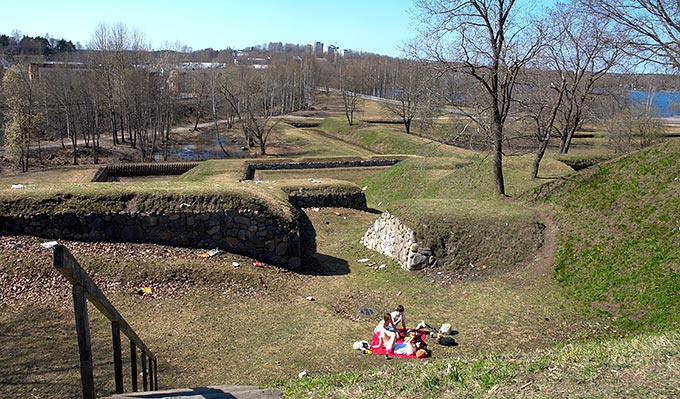 Bastion front of earthworks