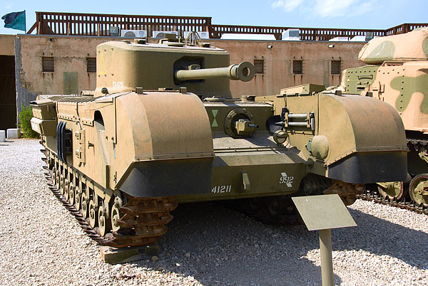 #33 - Tank Mk IV "Churchill"