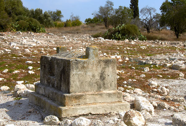Forgotten grave of unknown prophet - Fort Latrun