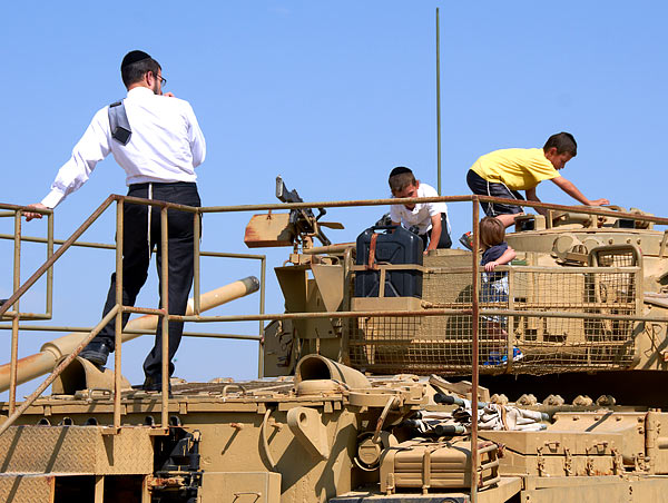 Visitors to the museum - Fort Latrun