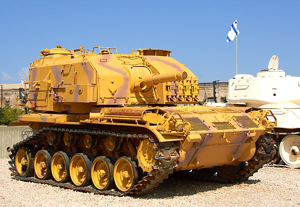 #68 - Self-propelled howitzer M52