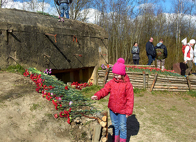 Flowers at the bunker - Fortress Leningrad