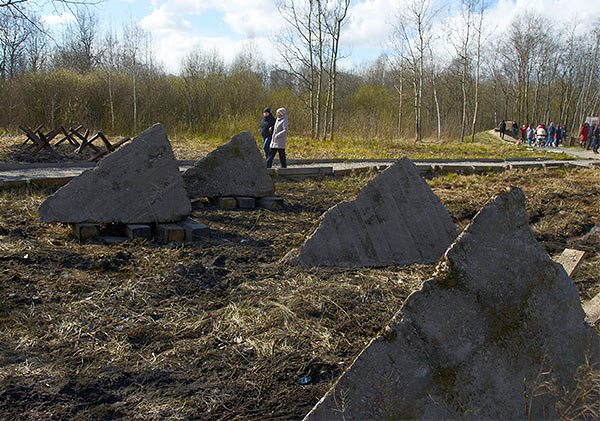 Concrete bollards - Fortress Leningrad