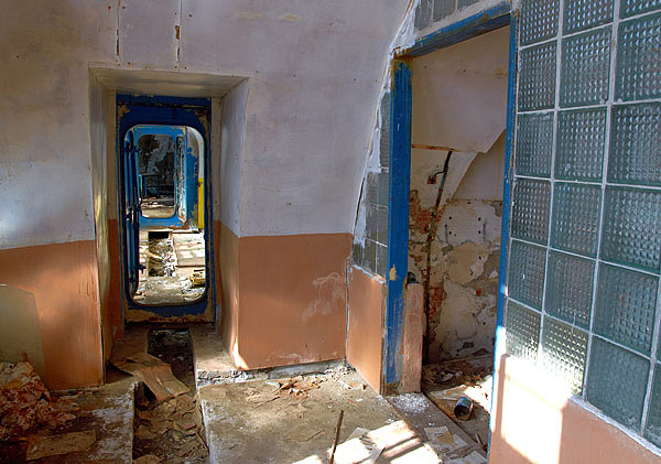 #12 - Battery interiors
