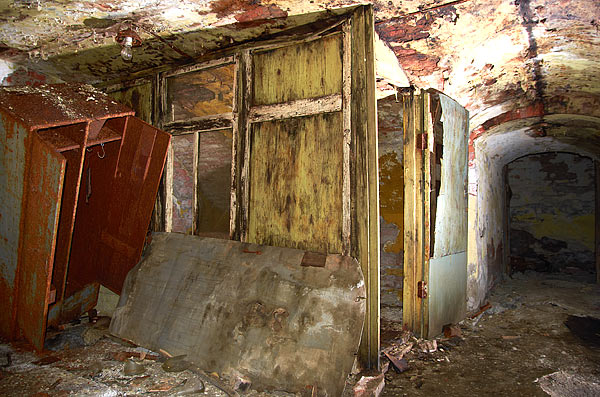 #15 - Vaults