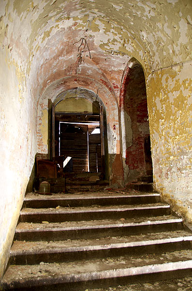 #16 - Staircase in the battery massive