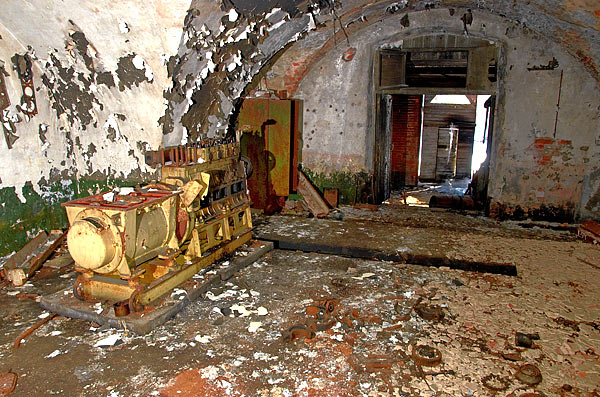 Gun casemate  of the central battery - Northern Forts