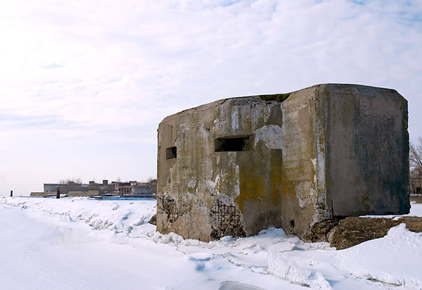 Machine-gun pillbox - Northern Forts