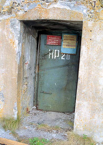 #15 - Enter to the vault