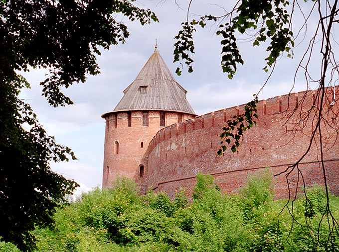 Metropolitan Tower of the Novgorod Kremlin