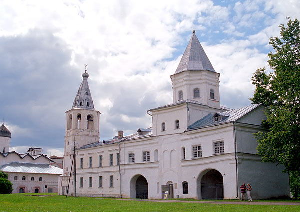 #37 - Gate tower of Gostiny Dvor