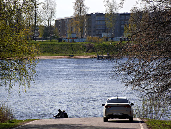 #29 - On the banks of the Neva