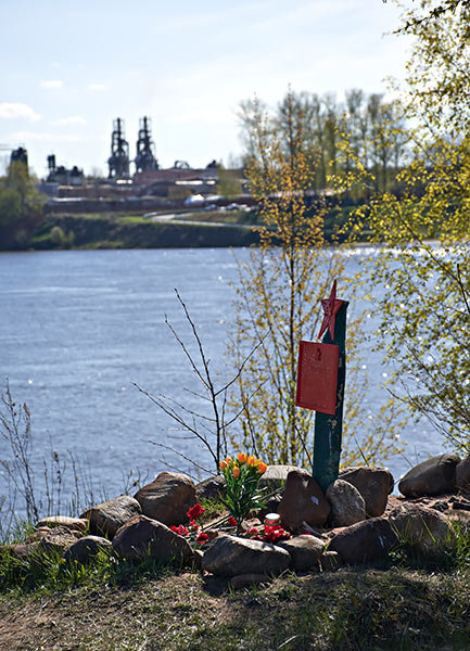 #37 - Beside the Neva river 