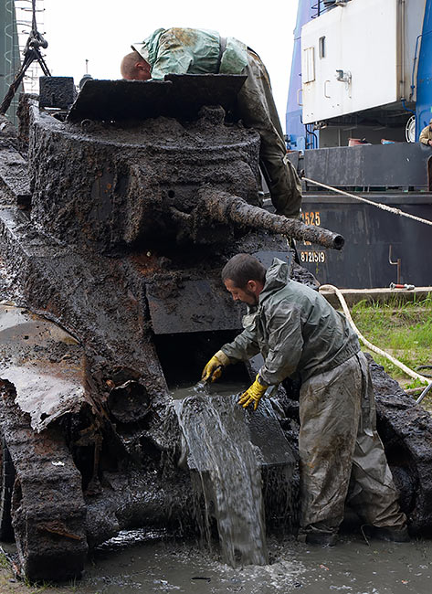 #25 - Removing sludge from the tank