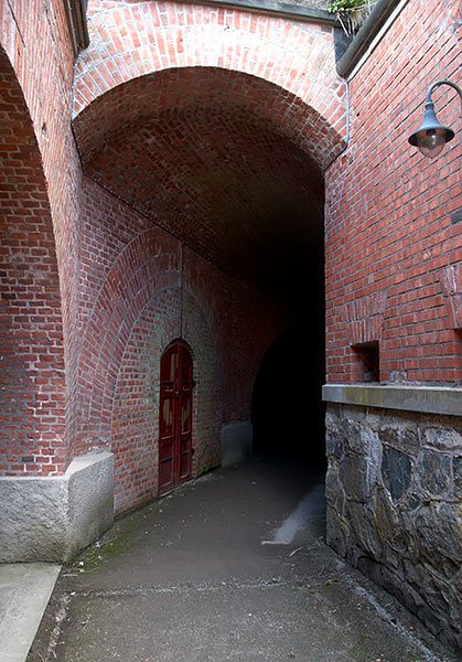 #18 - Dungeon entrance
