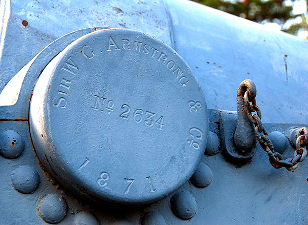 #11 - Gun's trunnion