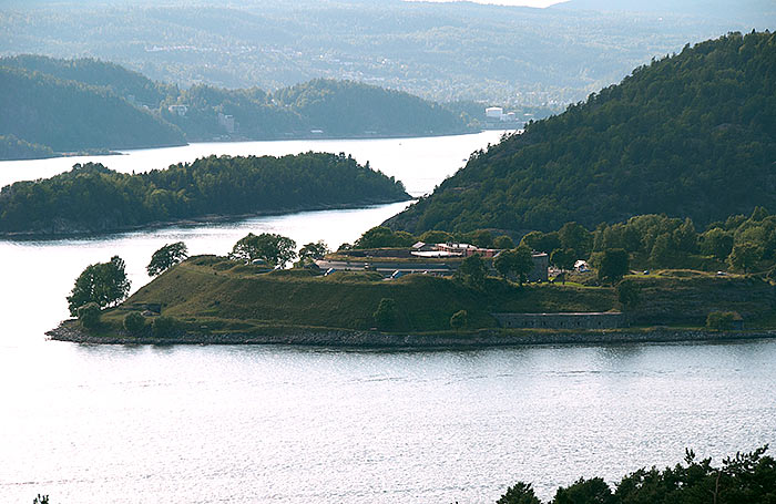 #8 - Oscarsborg fortress sight from Veiseving battery