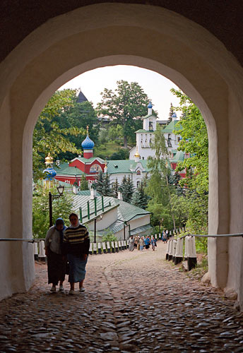 #16 - Way to the main square
