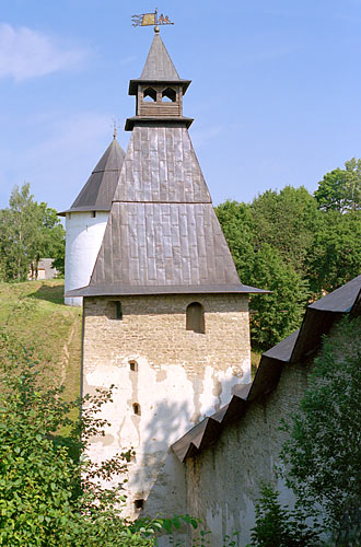 #5 - Tower of Niznikh Reshjotok (Lower Bars)