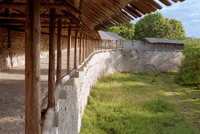 #14 - Wall walk