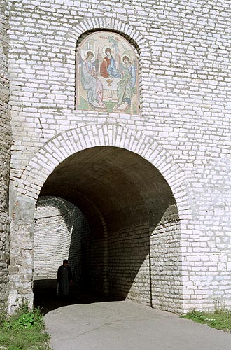 #6 - Gates of the Krom