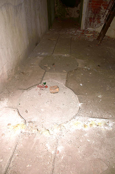 #19 - Places for the turn of the ammo trolleys