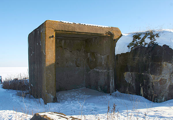 #32 - Shelter for searchlight