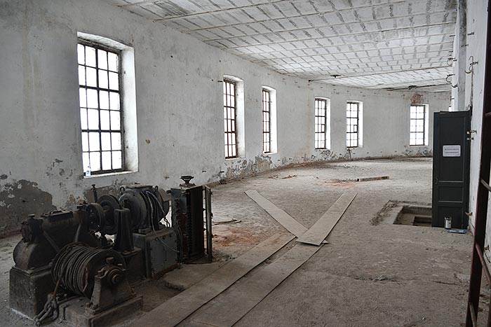 #29 - The upper tier of the central tower