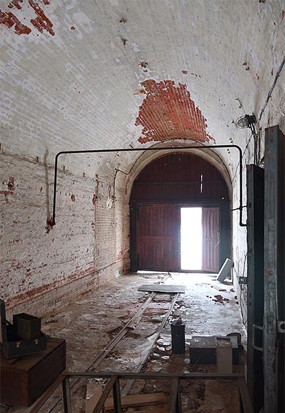 Passage to the inner courtyard of the tower - Southern Forts