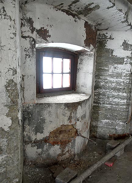 #45 - Gun's embrasure