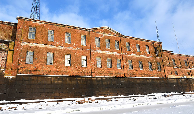 Western curtain - Southern Forts