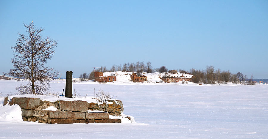 #1 - Fort #2 southern