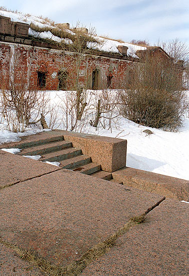 #10 - Granite berth